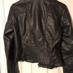 Express (faux) leather jacket